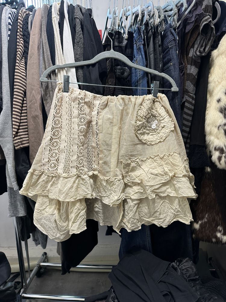 Beige Layered Skirt With Lace And Floral Detail